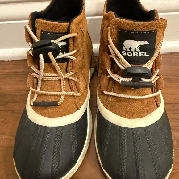 Sorel Out N About Youth - Size 1 - Picture 2 of 7